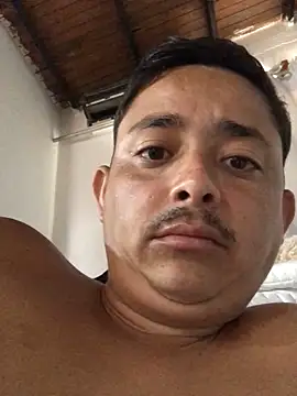 isacalejandroo online show from March 2025 01:28:02 PM