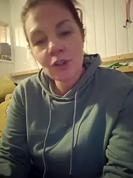 Snapshot of 420Curvybabe chatting on January 2025 04:50:02 PM 420Curvybabe online show from January 2025 04:50:02 PM