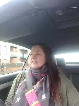 Snapshot of 420Curvybabe chatting on February 2025 09:28:01 AM 420Curvybabe online show from February 2025 09:28:01 AM