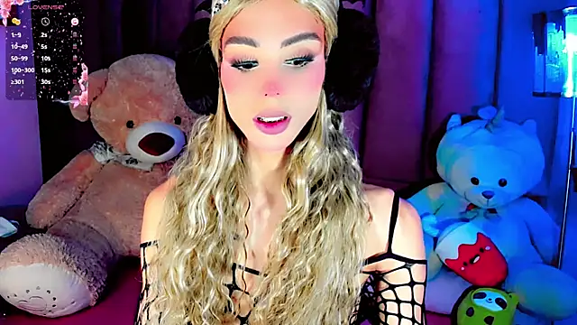 Snapshot of dollswit01 chatting on January 2026 03:27:01 PM dollswit01 online show from January 2026 03:27:01 PM