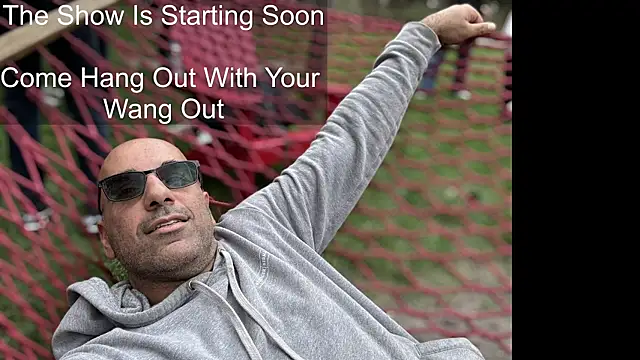 Snapshot of bear_russian_hunk chatting on October 2025 12:19:01 PM bear russian hunk online show from October 2025 12:19:01 PM