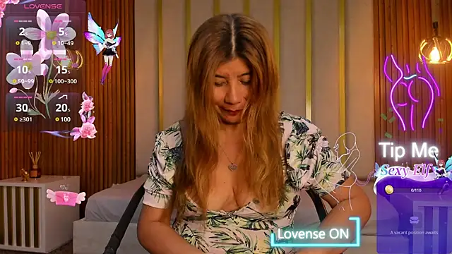 Snapshot of love_mommy chatting on January 2025 07:17:02 PM love mommy online show from January 2025 07:17:02 PM