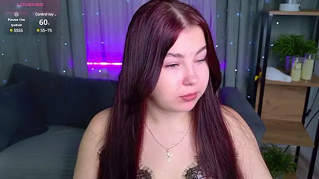 Snapshot of EffyEvansy chatting on December 2024 10:33:02 AM EffyEvansy online show from December 2024 10:33:02 AM