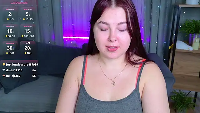 Snapshot of EffyEvansy chatting on December 2024 01:38:02 PM EffyEvansy online show from December 2024 01:38:02 PM
