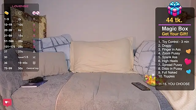 aurora-wow online show from February 2025 05:04:01 PM