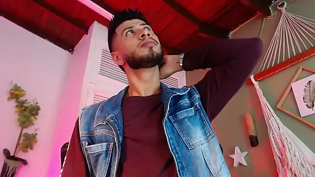 Colby brown03 online show from November 2025 07:27:01 PM