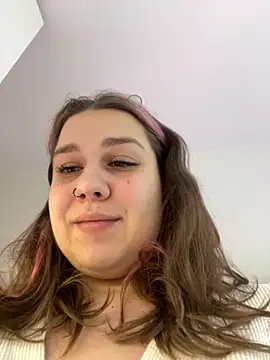 Snapshot of SuzieMurray chatting on October 2025 10:11:01 AM SuzieMurray online show from October 2025 10:11:01 AM