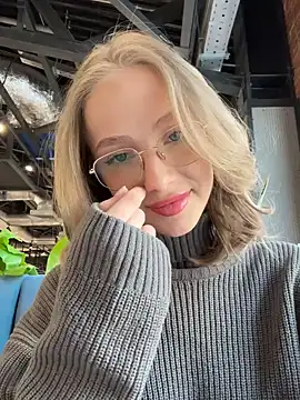 CaseyStar online show from February 2025 09:22:02 AM