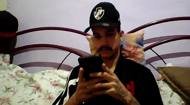gatobranco001 online show from March 2025 02:18:02 AM