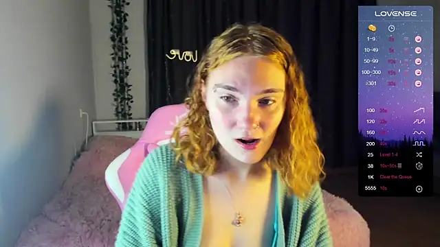 ReddHotPipper online show from December 2024 01:03:01 AM