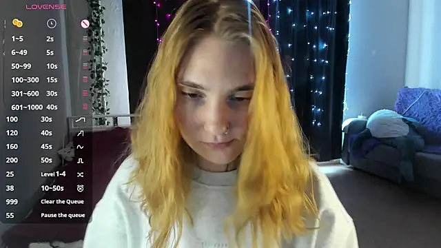 ReddHotPipper online show from March 2025 07:10:01 AM