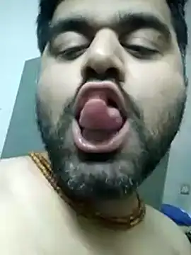 Happyman300 online show from November 2025 08:29:01 PM