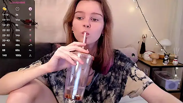 Moona xx online show from January 2025 10:07:02 PM