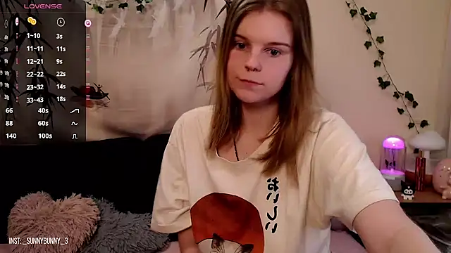 Moona xx online show from March 2025 09:51:02 PM