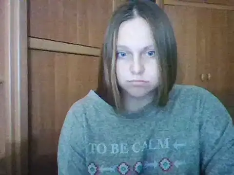 Snapshot of Evasapples chatting on December 2024 05:53:02 PM Evasapples online show from December 2024 05:53:02 PM