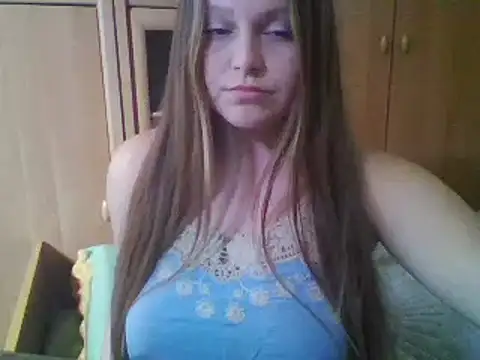 Snapshot of Evasapples chatting on February 2025 03:41:02 PM Evasapples online show from February 2025 03:41:02 PM