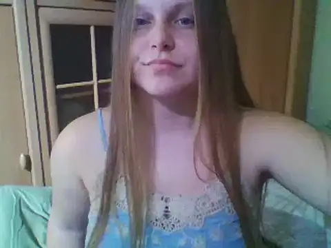 Snapshot of Evasapples chatting on February 2025 05:29:02 PM Evasapples online show from February 2025 05:29:02 PM