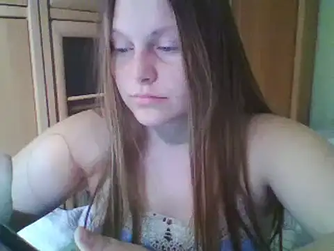 Snapshot of Evasapples chatting on February 2025 12:49:02 AM Evasapples online show from February 2025 12:49:02 AM