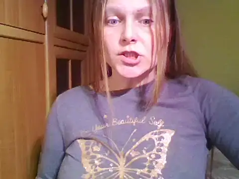 Snapshot of Evasapples chatting on February 2025 06:55:02 PM Evasapples online show from February 2025 06:55:02 PM