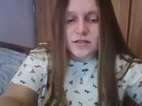 Snapshot of Evasapples chatting on February 2025 11:33:01 AM Evasapples online show from February 2025 11:33:01 AM