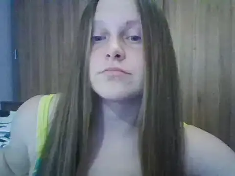 Snapshot of Evasapples chatting on February 2025 06:26:02 PM Evasapples online show from February 2025 06:26:02 PM