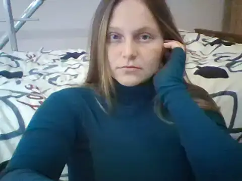 Snapshot of Evasapples chatting on February 2025 08:33:02 PM Evasapples online show from February 2025 08:33:02 PM