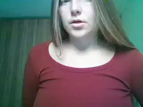 Snapshot of Evasapples chatting on September 2025 12:28:02 PM Evasapples online show from September 2025 12:28:02 PM