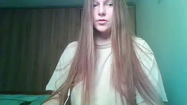 Evasapples online show from February 2026 12:36:01 PM