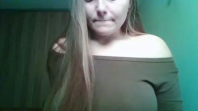 Evasapples online show from March 2026 09:29:01 PM