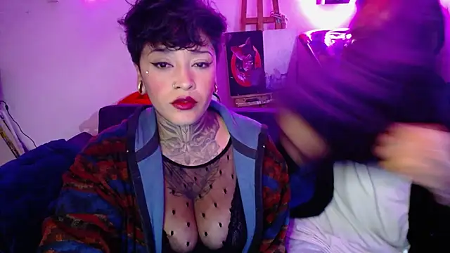 tatouagendecouple online show from September 2025 04:01:02 AM