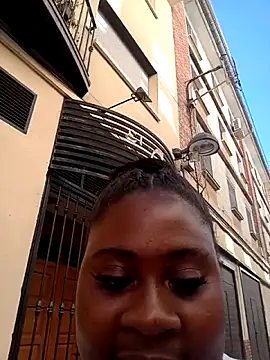 KennyBigWoman online show from October 2025 01:37:01 PM