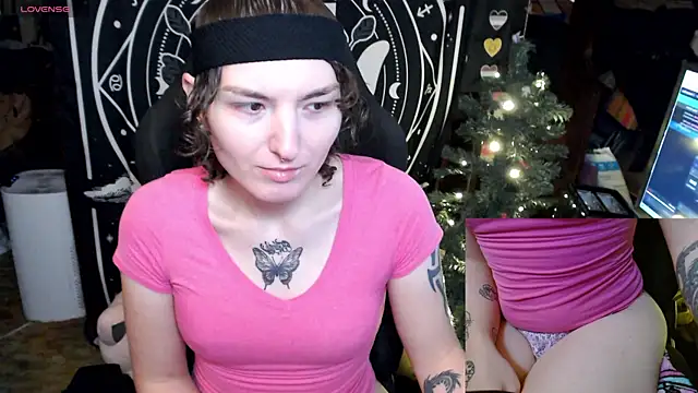 BrandiWRLD 999 online show from January 2025 07:18:02 PM