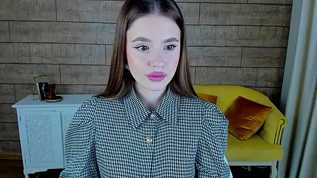 MilanaBalmain online show from January 2025 04:21:01 AM