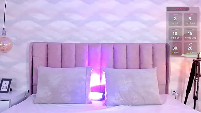 im nika  online show from March 2025 12:34:02 PM