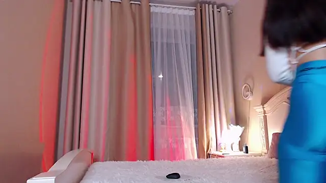 Avylew online show from October 2025 08:40:01 PM