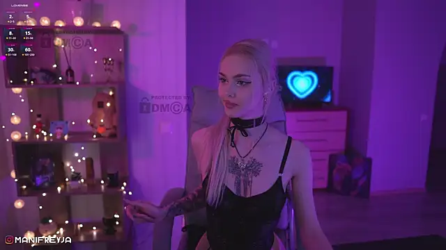 ManiFreyja online show from February 2025 06:56:02 PM