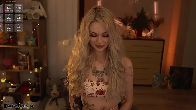 ManiFreyja online show from February 2026 06:19:01 PM