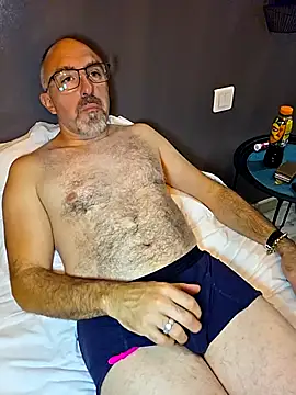 Crosss-23cm online show from October 2025 06:40:01 PM