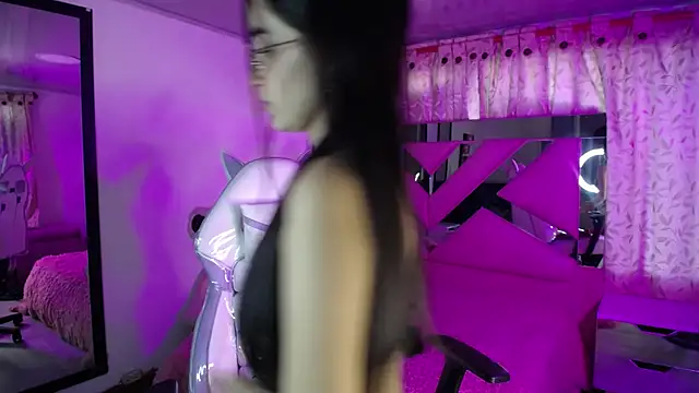 Snapshot of Mia_Fischer chatting on January 2025 10:33:02 PM Mia Fischer online show from January 2025 10:33:02 PM