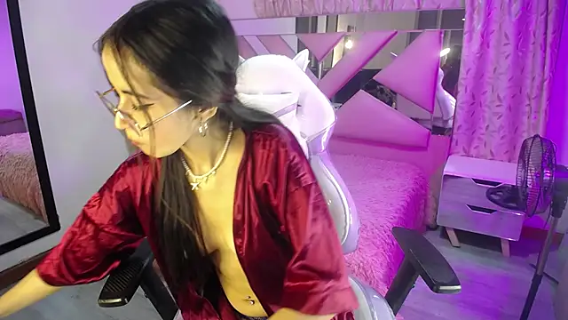 Snapshot of Mia_Fischer chatting on January 2025 01:21:02 AM Mia Fischer online show from January 2025 01:21:02 AM
