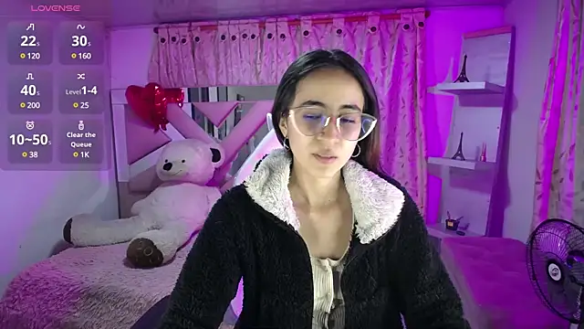 Snapshot of Mia_Fischer chatting on February 2025 04:27:02 AM Mia Fischer online show from February 2025 04:27:02 AM