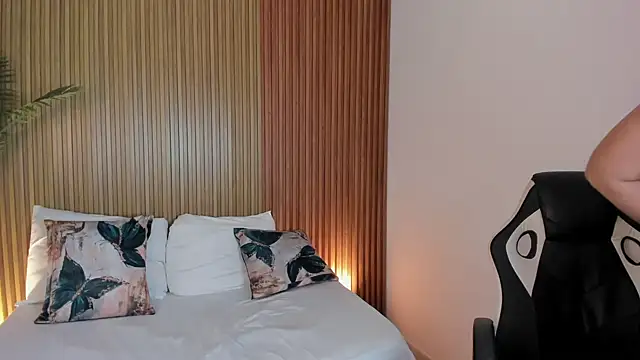 andre soto  online show from December 2024 05:49:02 AM