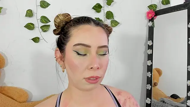 Snapshot of JanneKim chatting on October 2025 08:27:02 PM JanneKim online show from October 2025 08:27:02 PM