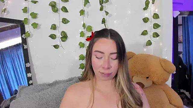 Snapshot of JanneKim chatting on October 2025 03:44:01 PM JanneKim online show from October 2025 03:44:01 PM