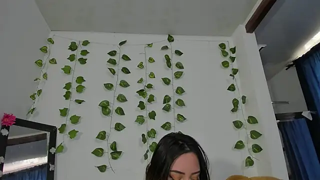 Snapshot of JanneKim chatting on November 2025 07:46:02 PM JanneKim online show from November 2025 07:46:02 PM