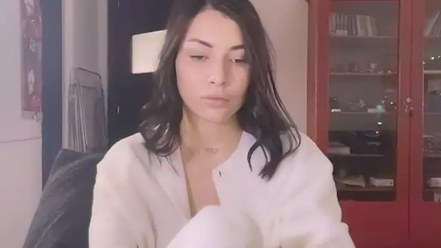 valorant girl online show from March 2025 03:38:02 PM