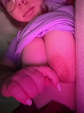 yourcutesarah online show from February 2026 12:52:02 PM