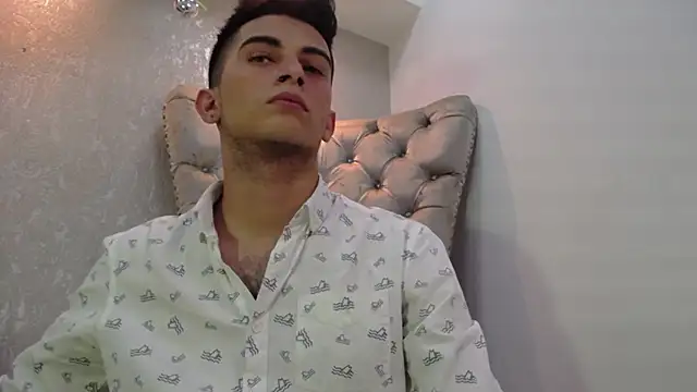 MrWilliseo online show from December 2024 07:53:02 PM