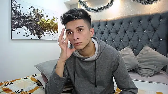 MrWilliseo online show from December 2024 11:12:02 PM