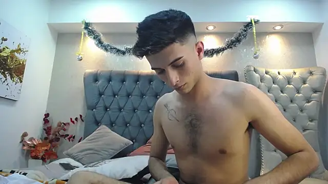 MrWilliseo online show from December 2024 09:40:02 PM